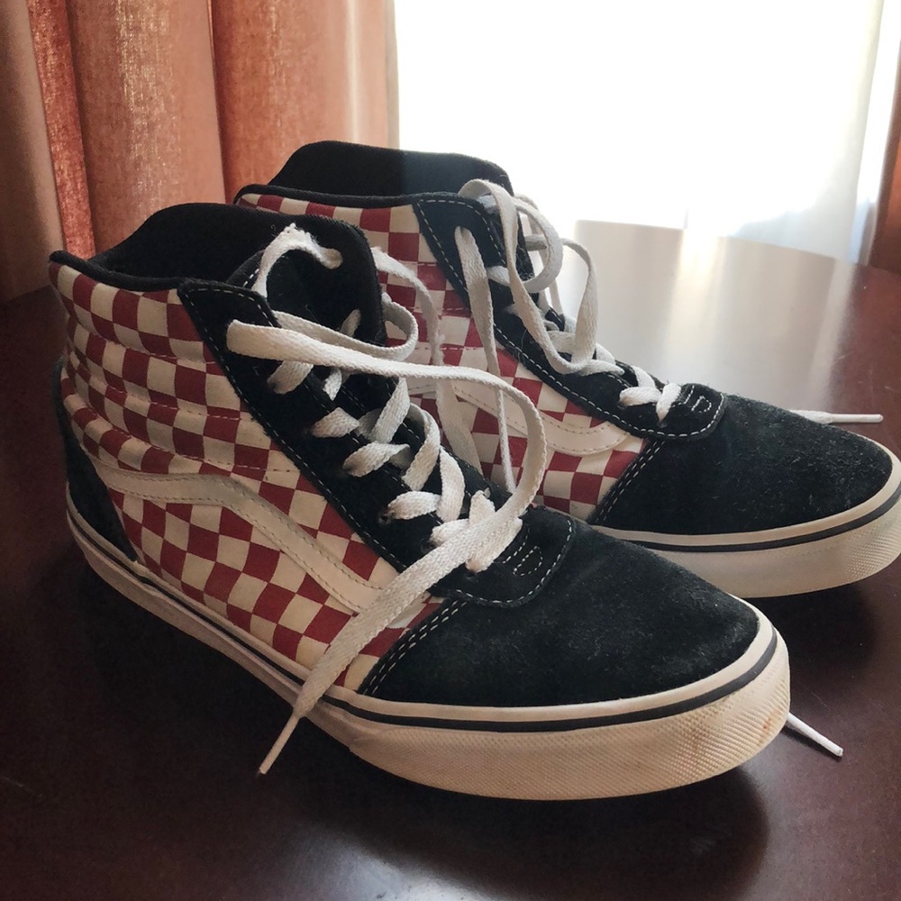 will wash better before shipping. 5.5youth